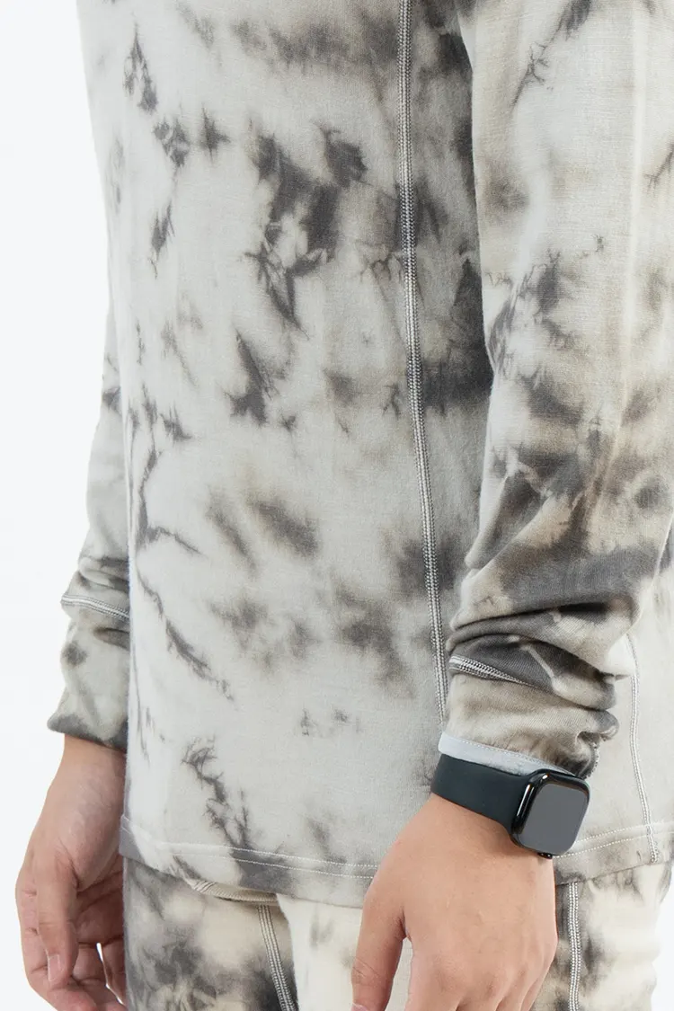 Outdoor Thermal Base Layer Set with Mottled Pattern and Contoured Leg Panels